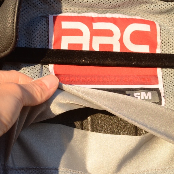 ICON ARC mesh/leather moto jacket - Picture 2 of 5